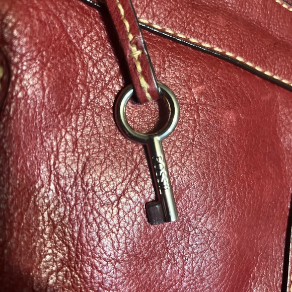 FOSSIL Satchel - Picture 6 of 8